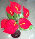 triple head red lilies decor with green leaf 